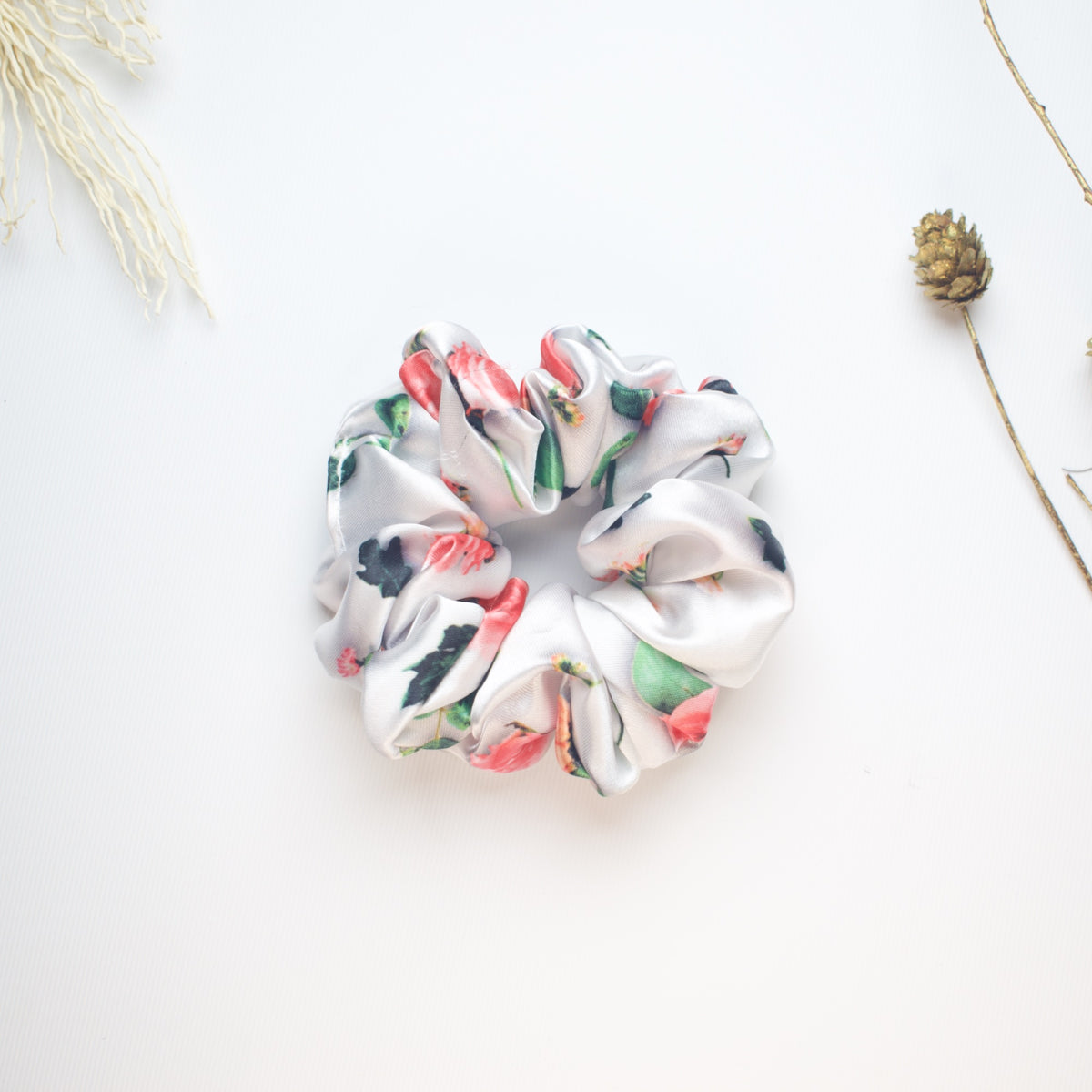 White Floral scrunchie product view